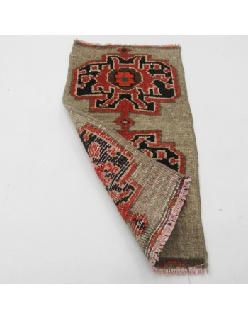 Vintage Turkish Mini Wool Rug - 1`5" x 2`9"