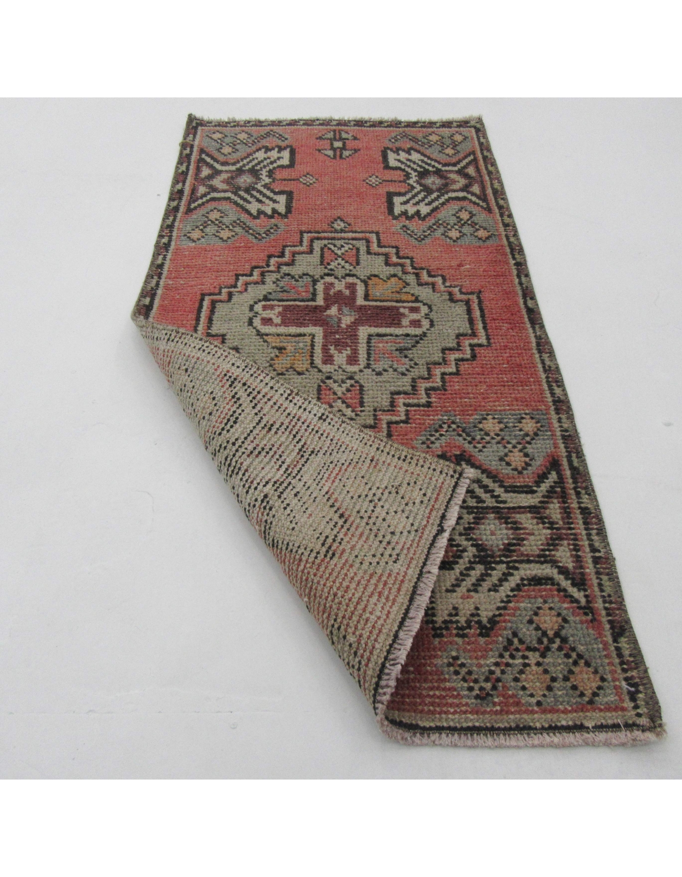 Vintage Mini Rug #3007 | 1' 8'' x 3' 4