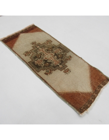 Vintage Decorative Mini Kars Rug - 1`7" x 3`9"