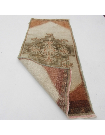 Vintage Decorative Mini Kars Rug - 1`7" x 3`9"