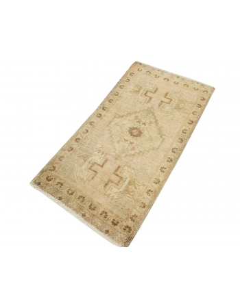 Washed Out Mini Vintage Rug - 1`7" x 3`0"