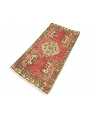 Red & Brown Vintage Mini Rug - 1`7" x 3`0"