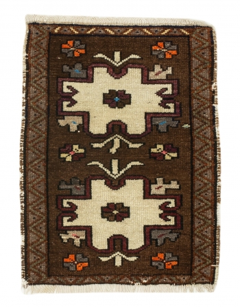 Brown Vintage Mini Rug - 1`9" x 2`4"