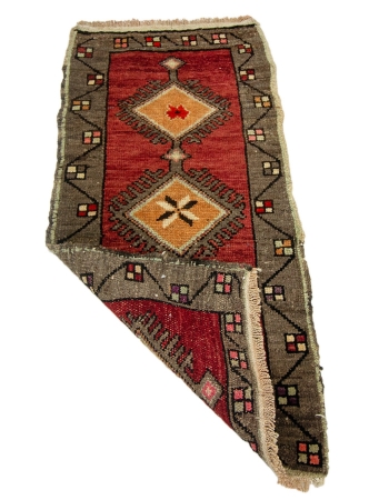 Red & Gray Mini Vintage Rug - 1`9" x 3`7"