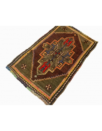 Decorative Mini Vintage Rug - 1`10" x 2`9"