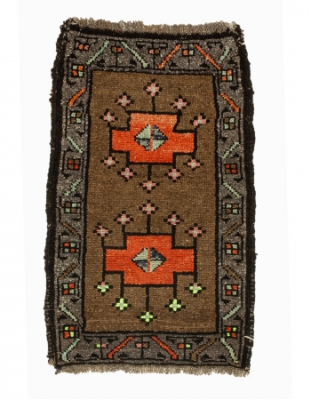 Orange & Brown Vintage Mini Rug - 1`9" x 2`10"