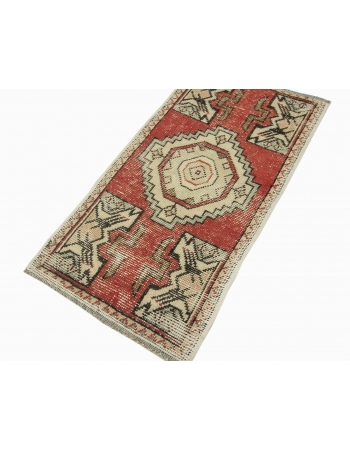 Vintage Decorative Mini Rug - 1`7" x 2`11"