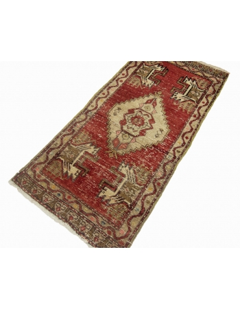 Distressed Mini Vintage Rug - 1`8" x 3`7"