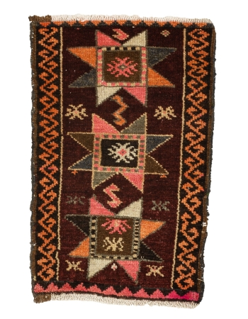 Decorative Vintage Mini Rug - 1`10" x 2`10"