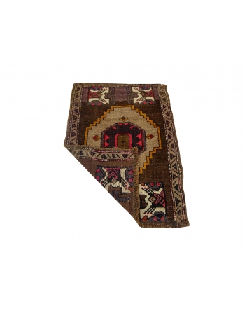 Decorative Mini Vintage Rug - 1`10" x 2`7"