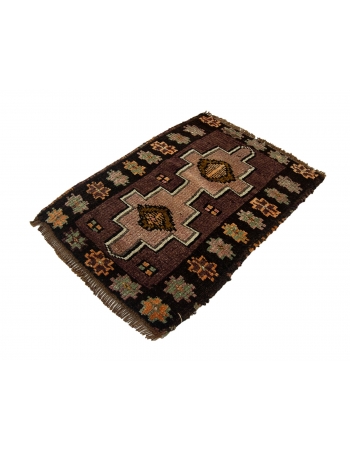 Vintage Decorative Mini Turkish Rug - 1`10" x 2`6"