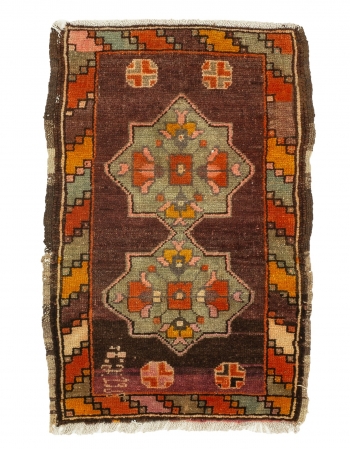 Unique Vintage Decorative Mini Rug - 1`10" x 2`9"