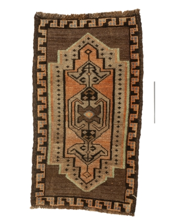 Mini Vintage Decorative Turkish Rug - 1`6" x 2`10"