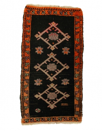 Black & Orange Mini Vintage Rug - 1`7" x 3`0"