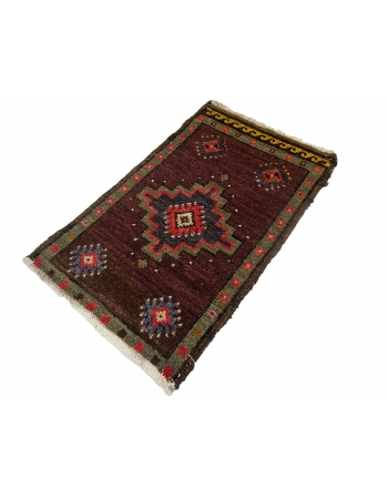 Decorative Vintage Mini Turkish Rug - 1`6" x 2`7"