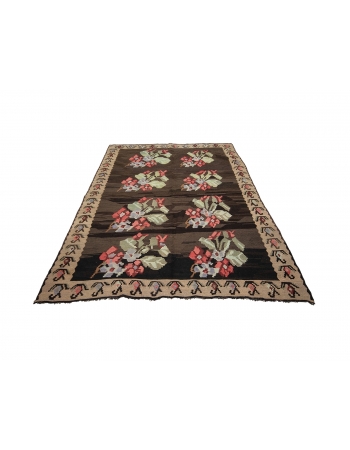 Floral Vintage Turkish Kars Kilim Rug - 5`10" x 8`3"