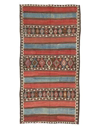 Vintage Decorative Turkish Kilim Rug - 4`10" x 9`7"