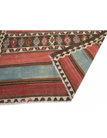 Vintage Decorative Turkish Kilim Rug - 4`10" x 9`7"