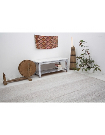 Light Gray Vintage Modern Kilim Rug - 6`11" x 9`3"