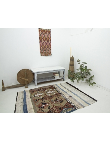Unique Decorative Vintage Small Kilim Rug - 4`10" x 5`9"