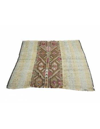 Vintage Turkish Decorative Small Kilim Rug - 4`6" x 5`3"