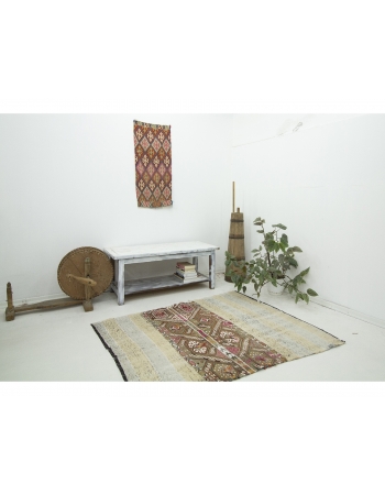 Vintage Turkish Decorative Small Kilim Rug - 4`6" x 5`3"