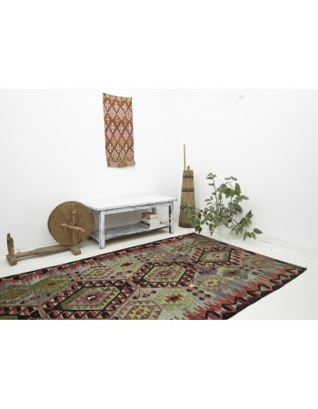 Vintage Turkish Decorative Kilim Rug - 5`1" x 9`8"