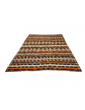 Embroidered Vintage Turkish Kilim Rug - 7`3" x 9`0"