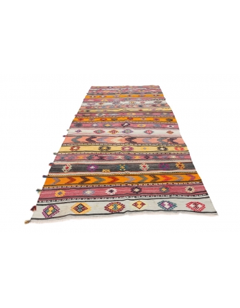 Ebroidered Vintage Turkish Kilim Rug - 5`4" x 10`5"