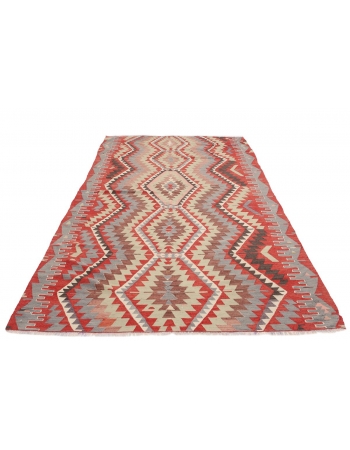 Vintage Turkish Kilim Rug - 5`8" x 10`7"
