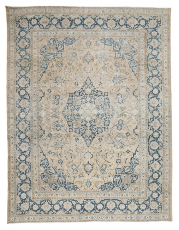 Large Washed Out Vintage Rug - 8`10" x 11`7"