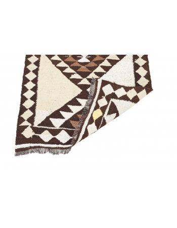 Vintage Neutral Kilim Runner - 2`9" x 8`6"