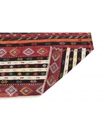 Embroidered Vintage Kilim Rug - 6`11" x 9`0"