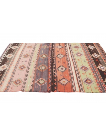 Vintage Handwoven Turkish Kilim Rug - 5`1" x 8`8"