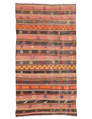 Vintage Embroidered Kilim Rug - 5`7" x 10`1"