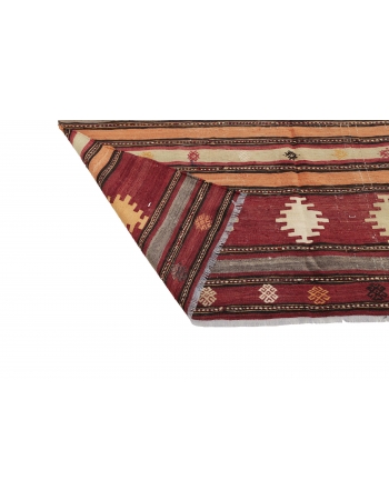 Vintage Handwoven Turkish Kilim Rug - 5`11" x 9`2"