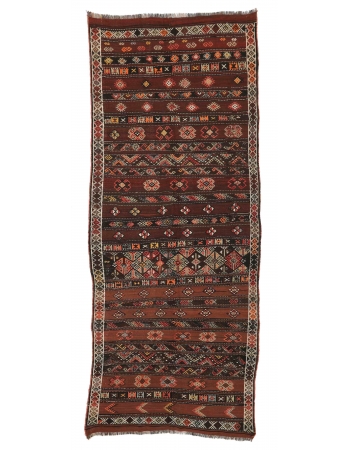 Embroidered Vintage Turkish Kilim Rug - 4`6" x 10`10"