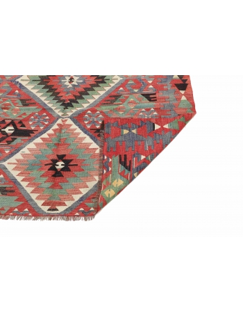 Vintage Turkish Kilim Rug - 5`5" x 8`6"