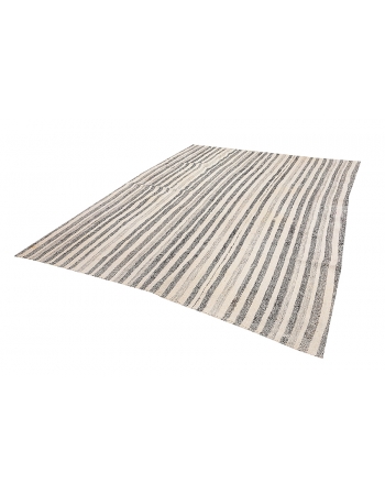 Gray & White Vintage Kilim Rug - 6`11