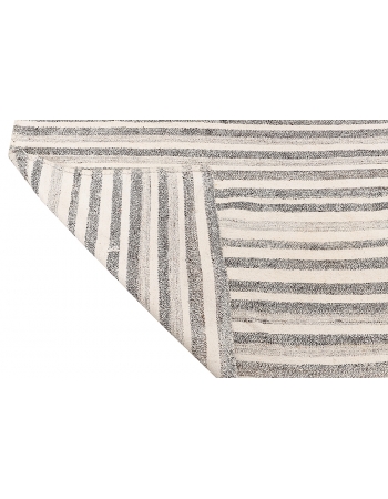 Gray & White Vintage Kilim Rug - 6`11