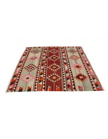 Vintage Decorative Turkish Kilim rug - 5`3