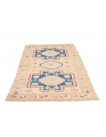 Unique Vintage Caucasian Wool Rug - 4`1