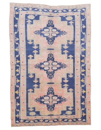 Decorative Vintage Caucasian Wool Rug - 5`0" x 7`8"