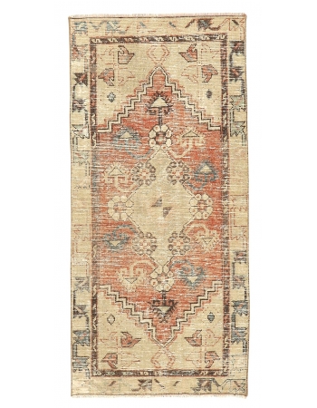 Small Distressed Vintage Rug - 2`6