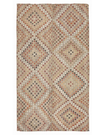 Vintage Decorative Embroidered Kilim Rug - 5`9" x 10`2"