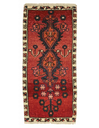 Decorative Vintage Mini Turkish Rug - 1`5" x 3`3"