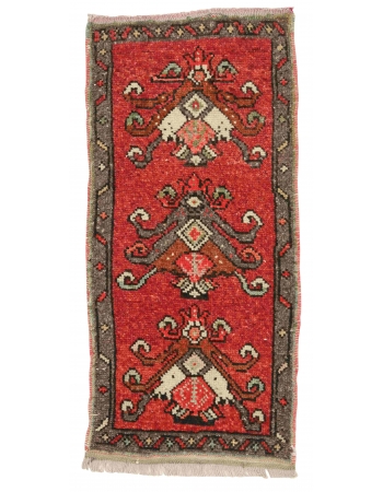 Vintage Turkish Mini Rug - 1`5