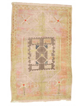 Vintage Washed Out Mini Rug - 1`11