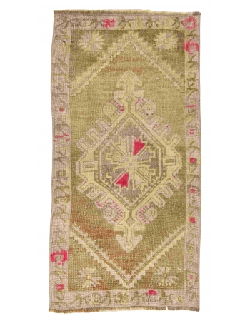 Vintage Washed Out Mini Rug - 1`7