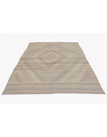 Washed Out Decorative Embroidered Rug - 6`8